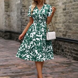 Honky Tonky Women's Floral Round Neck Green Dresses